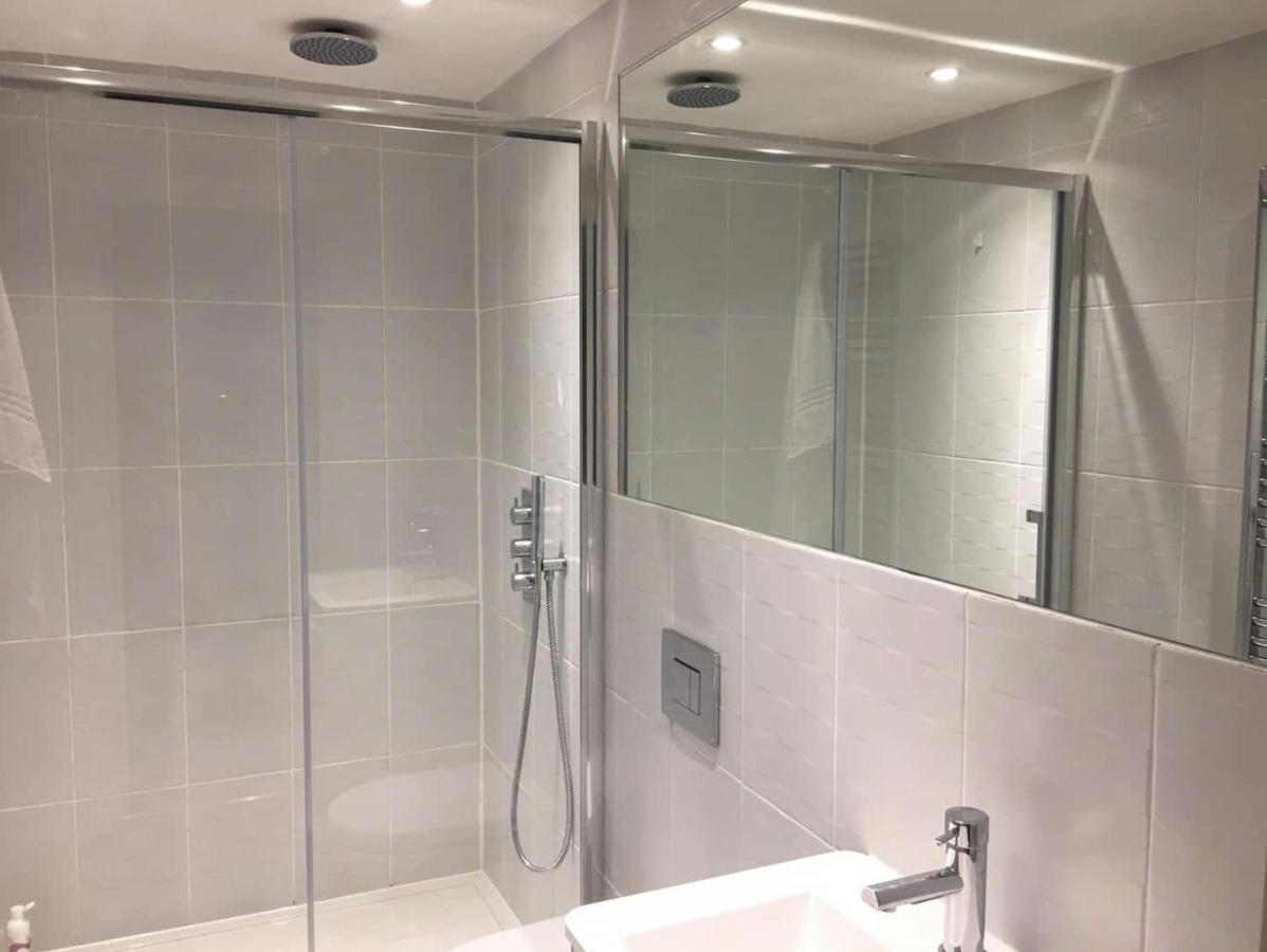 Central London Charming Camden Split Level Home Экстерьер фото